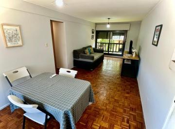 Departamento · 55m² · 4 Ambientes · 1 Cochera · Greenwood Alquila Departamento Amueblado en Mitre y Av Godoy Cruz de Ciudad de Mendoza.