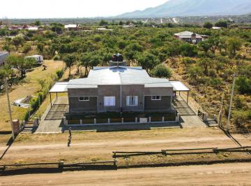 Casa · 65m² · 3 Ambientes · 1 Cochera · Casa en Cortaderas a 20 Min de La Villa de Merlo