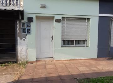 PH de 1 ambiente, La Matanza · Departamento Tipo Casa de 1 Ambiente con Patio