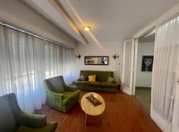 Departamento · 190m² · 6 Ambientes · Venta Departamento - Lobos - Centro