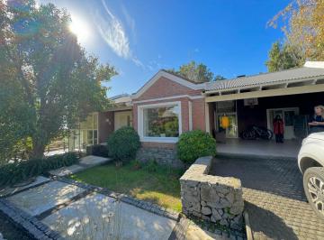 Casa de 7 ambientes, Tandil · Exclusiva Casa Country Sierras de Tandil Cuatro Dorm.