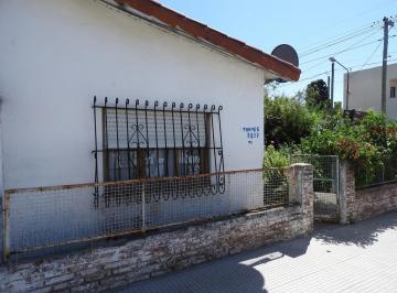 Casa · 65m² · 3 Ambientes · 1 Cochera · Casa en Venta Thames Al 3800 Zona Shopping en San Justo