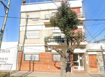 Departamento de 2 ambientes, Avellaneda · Departamento 2 Ambientes, con Patio Wilde Centro Proximo Ingreso en Junio!