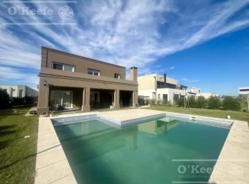 Casa · 224m² · 5 Ambientes · 2 Cocheras · Casa 5 Ambientes Construida en 2 Plantas en Villalobos, Pueblos del Plata