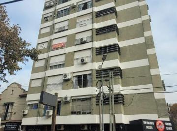 Departamento de 3 ambientes, Lomas de Zamora · Departamento en Excelente Ubicacion en Venta