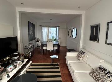 PH de 4 ambientes, Barracas · PH 4 Ambientes con Patios y Terraza. Impecable.