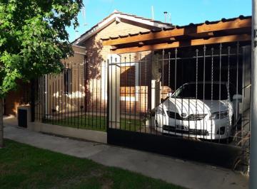 Casa de 7 ambientes, Córdoba · ¡Ideal Para Familia! Casa de 3 Habitaciones en Venta
