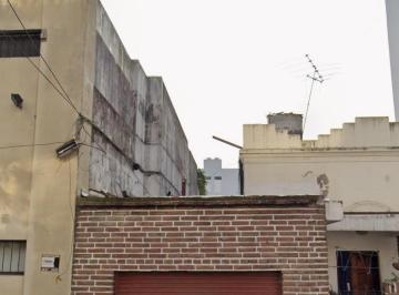 Casa en Alquiler de 5 ambientes Flores Sur · Casa con 4 Dorm. de 170 m² en Alquiler en Flores Sur