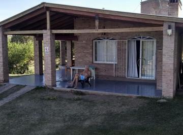 Casa · 140m² · 3 Ambientes · Casa en Venta Villa Parque Siquiman con Vista Al Lago