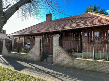 Frente fachada · Casa - City Bell