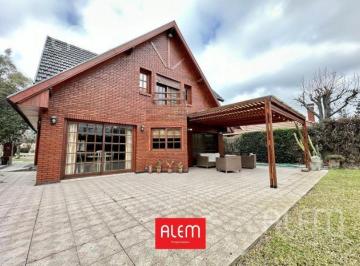 Casa · 200m² · 5 Ambientes · Casa en Venta en Barrio Privado Sosiego Canning