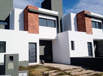 PH · 100m² · 5 Ambientes · 2 Cocheras · PH - Lomas de Manantiales