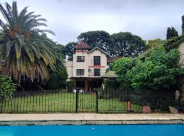 Casa · 411m² · 6 Ambientes · 3 Cocheras · Venta Casa de 6 Ambientes en Florida Vicente López
