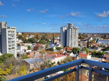 Departamento de 3 ambientes, Lanús · Apto Credito, Semi Piso 3amb. Categoria,2 Baños, Lavadero, Balcon Opcion Cochera