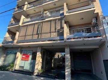 Departamento · 60m² · 3 Ambientes · Departamento - Lomas de Zamora