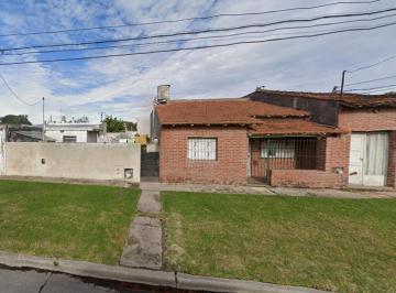 Casa · 170m² · 5 Ambientes · 1 Cochera · Latorre Prop. Vende Tres Casas en Block - Villa Primera