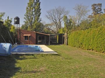 Casa · 70m² · 3 Ambientes · 3 Cocheras · Venta de Casa en Moreno