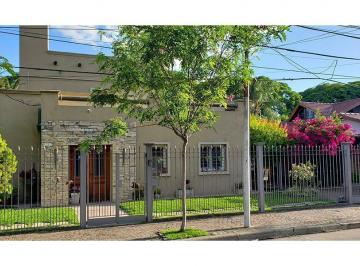 Casa · 280m² · 5 Ambientes · 2 Cocheras · Hermoso Chalet en Venta - Sobre Calle Earhart, Ciudad Jardín
