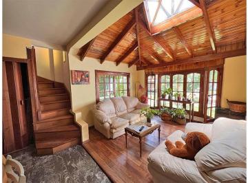 Casa · 200m² · 4 Dormitorios · 2 Cocheras · Venta: Chalet en Ciudad Jardín, Sobre Calle Peña Aeronáutica