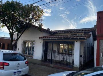 Casa de 4 ambientes, San Fernando · Casa de 4 Ambientes en Venta en Victoria