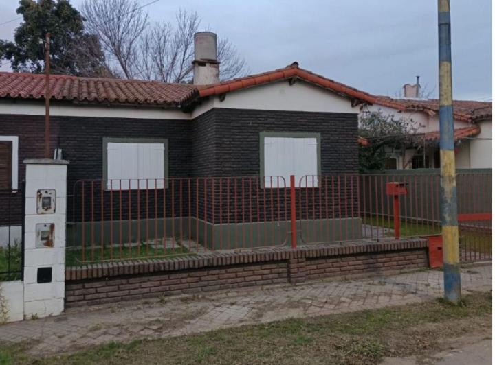 Casa · 68m² · 4 Ambientes · 1 Cochera