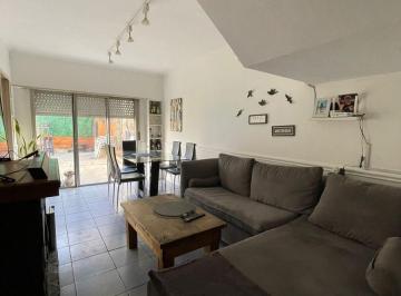Casa · 65m² · 2 Ambientes · Casa en Venta de 2 Ambientes con 2 Locales, Lote del 8,66 X 21 - Wilde