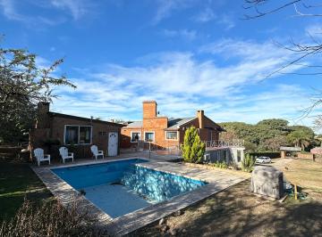 Casa de 9 ambientes, Villa Allende · Villa Allende Golf, con Vistas a Las Sierras y Parque de 3000 M&sup2;!