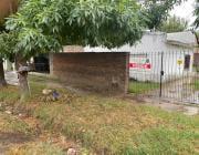 Casa · 80m² · 3 Ambientes · 1 Cochera · Casa a La Venta Sobre Calle Labarden Al 7900