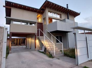 frente · Casa en Venta en Esquel