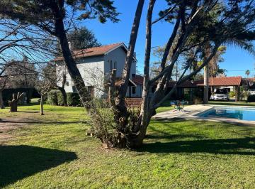 Casa · 192m² · 6 Ambientes · 2 Cocheras · Casa en Country Mapuche