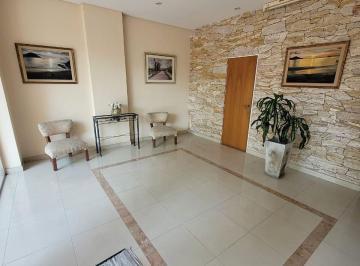 Departamento de 2 ambientes, Lanús · Hermoso y Amplio 2 Amb. con Cochera Cubierta