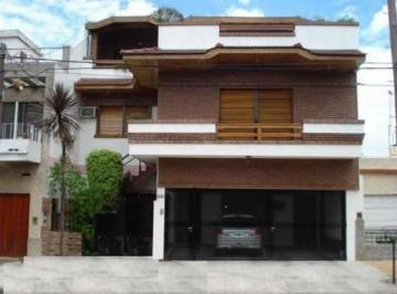 Departamento · 208m² · 4 Ambientes · 1 Cochera · En Venta en Villa Bosch Casa en Planta Alta de 4 Ambientes con Cochera y Patio Propio F: 7600