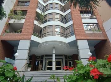 Departamento · 180m² · 4 Ambientes · 2 Cocheras · Departamento en Lomas de Zamora Oeste