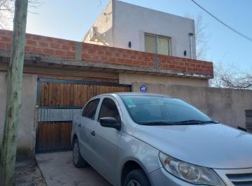 Casa · 100m² · 3 Ambientes · 2 Cocheras · Casa en Construcción Oportunidad en Malvinas