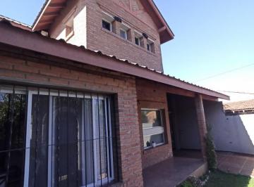 Casa · 285m² · 3 Ambientes · 1 Cochera · Casa en Venta en Ricardo Rojas, Tigre, G. B. a. Zona Norte