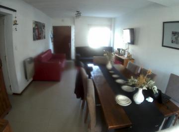 Casa · 150m² · 5 Ambientes · 1 Cochera · Casa Estilo Triplex con Appto Bancor Emitido (Barrio Parque Capital)