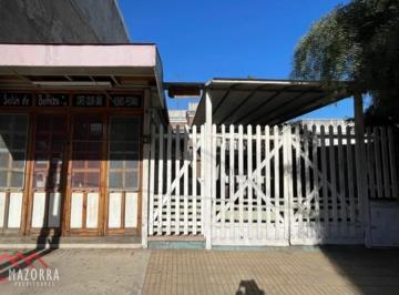 Casa · 122m² · 3 Ambientes · 1 Cochera · Casa en Venta - Caseros