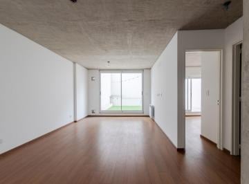 Departamento · 52m² · 2 Ambientes · Venta - Departamento un Dormitorio con Patio - Centro Rio