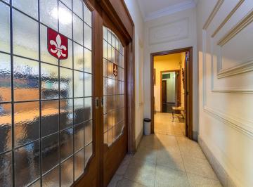 Casa · 127m² · 6 Ambientes · Venta - Casa de Dos Dorm. con Patio - Centro Río