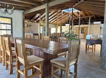 Casa · 400m² · 7 Ambientes · Casa en Venta o Alquiler en Chacras del Parana, Lima, Zarate