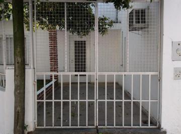 Casa · 86m² · 3 Ambientes · Venta - Casa - 2 Dorm. - Azcuenaga - Rosario