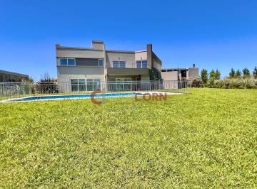 Casa · 400m² · 7 Ambientes · 6 Cocheras · Venta Casa 7 Ambientes en Terravista, General Rodríguez