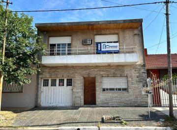 NHZ-NHZ-24_2 · Casa de 4 Ambientes en Venta en Banfield