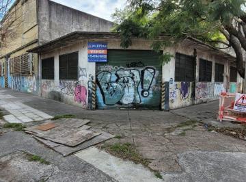 Bodega-Galpón · 223m² · 2 Cocheras · Galpón en Venta en Esquina 223 m² Villa Luzuriaga
