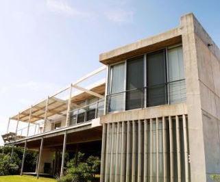 Casa · 227m² · 5 Ambientes · 3 Cocheras · Casa en El Chorro
