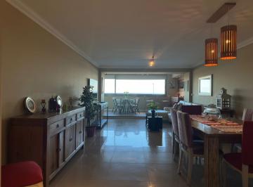 Departamento · 183m² · 4 Ambientes · 1 Cochera · Alquiler de Temporada, Apto en Primera Linea, Playa Brava, 3 Dorm., 3 Suite.