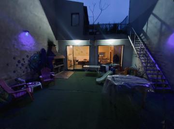 Casa · 196m² · 7 Ambientes · Hernadarias Al 600. Casa en La Boca Apta 2 Familias