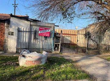 Casa de 3 ambientes, Lomas de Zamora · Casa en Venta