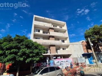 Departamento · 55m² · 3 Ambientes · 1 Cochera · Departamento de Categoría Excelente Ubicación