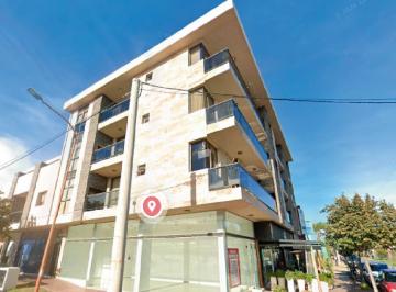 Departamento · 75m² · 3 Ambientes · 1 Cochera · Excelente Dpto de 2 Dorm., 2 Baños y Balcon con Asador.